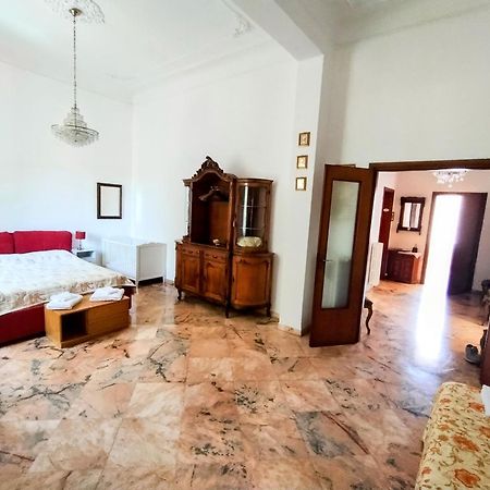 Gabry'S Home Three-Bedroom Big Apartment Near City Center & Train Station To Pisa And Florence & Ferries To Sardegna Corsica Livorno Bagian luar foto