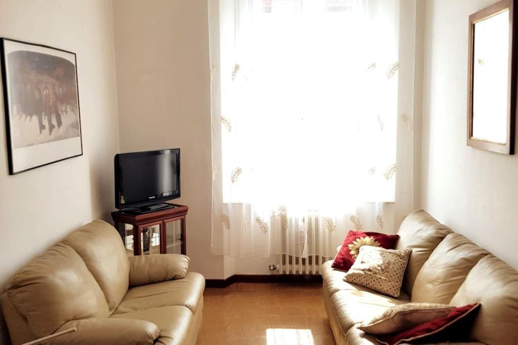 Gabry'S Home Three-Bedroom Big Apartment Near City Center & Train Station To Pisa And Florence & Ferries To Sardegna Corsica Livorno Bagian luar foto